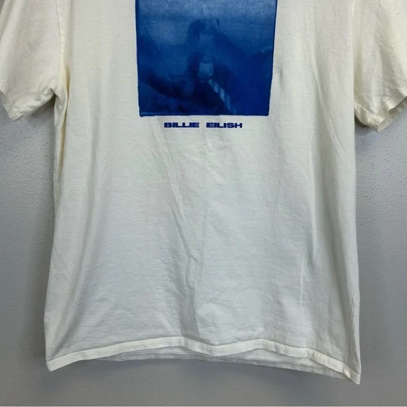 Billie Eilish Blue White Graphic Band Tee Womens L/XL Pop Music Festival Tour - Picture 3 of 8